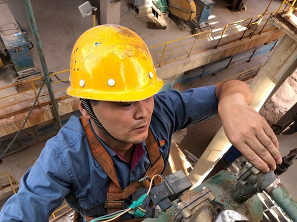 博狗bodog线上官网全力以赴抗高温保生产