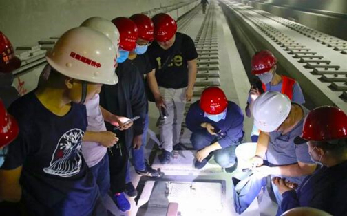 平轨公司云南广通分公司玉磨铁路支承块通过首件验收